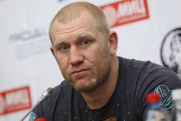 Харитонов написал заявление в полицию после драки